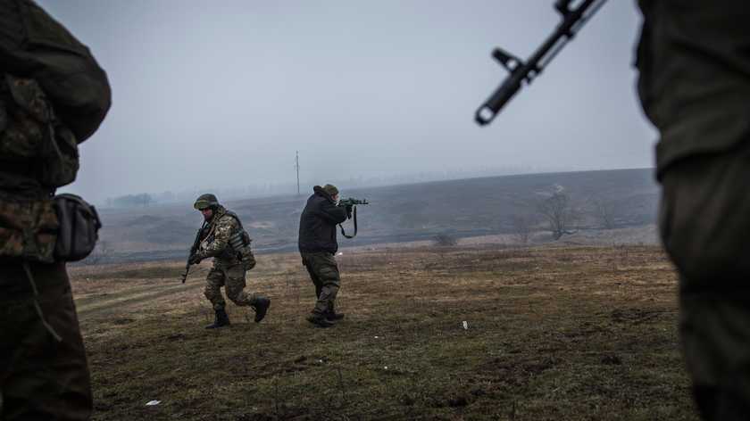 Через ворожі обстріли на Донбасі загинув український військовий