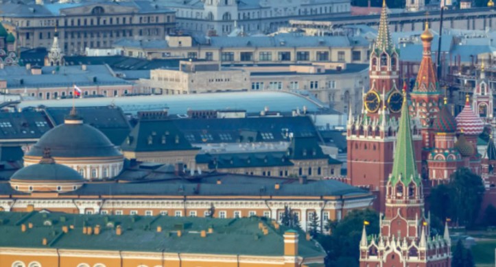 Портников: Росія повернулася до туалету з діркою, оголосивши його храмом духовності