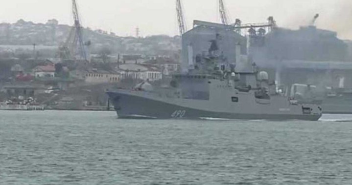 Росія почала «навчання» біля берегів окупованого Криму: у море вийшли близько 30 кораблів