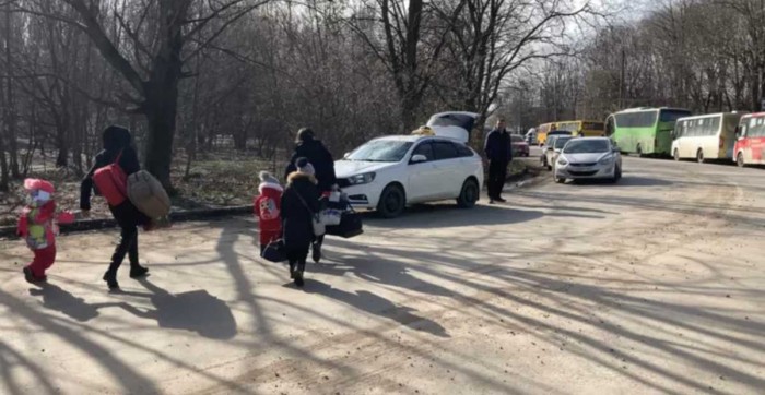 Росія викрала з Маріуполя 2 тисячі дітей: Зеленський пригрозив виходом з переговорів