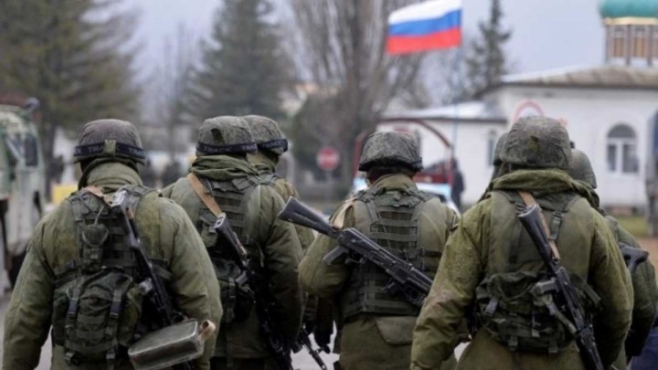 Окопуються біля Мелітополя: росіяни бояться, що скоро доведеться віддати місто