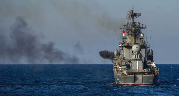 У мережі з’явилося останнє фото крейсера «Москва» на плаву
