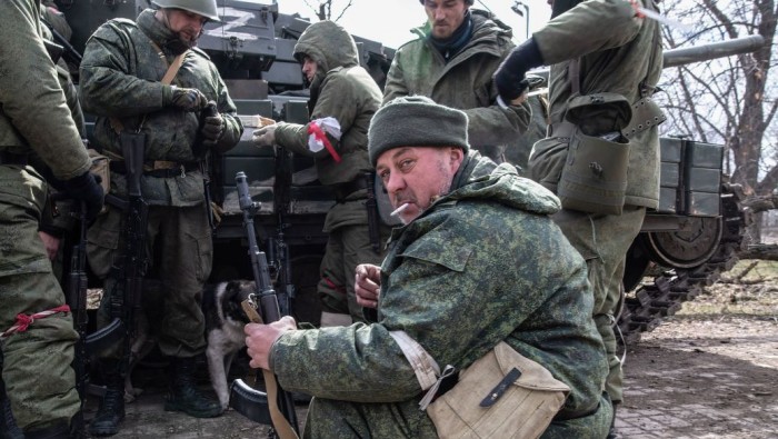 «Тиждень або 10 днів»: військовий експерт заявив, що надовго російських військ не вистачить у другій фазі