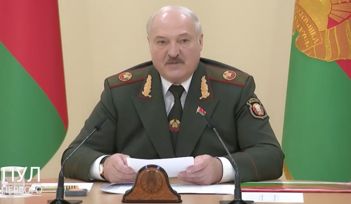 Білорусь перевіряє бойову готовність збройних сил: оголошено військові збори