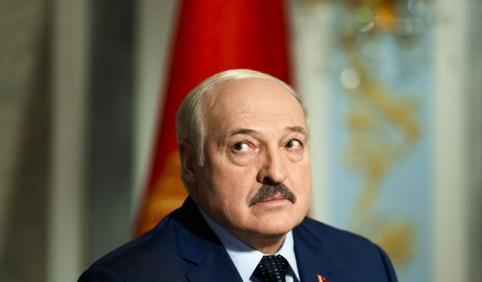 Лукашенко назвав Дуду пустоголовим, а Польщі погрожує ядерною зброєю