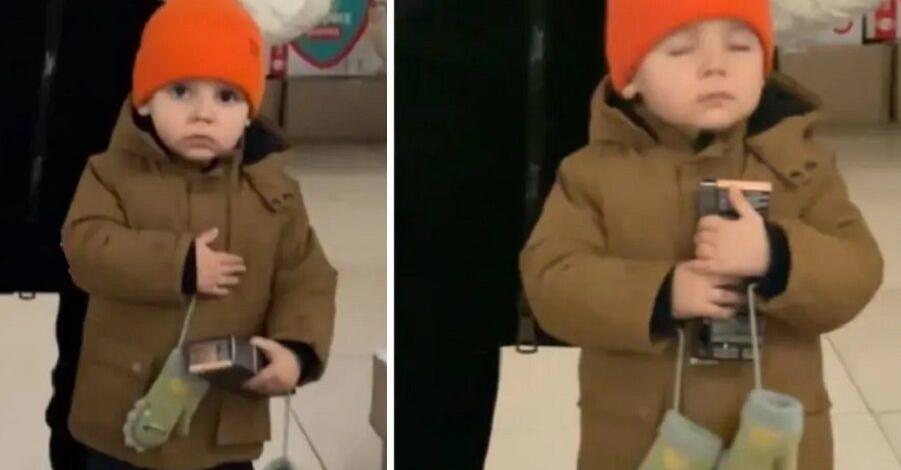 “Я аж розплакалася”: 2-річний хлопчик почув у магазині гімн України і розчулив мережу