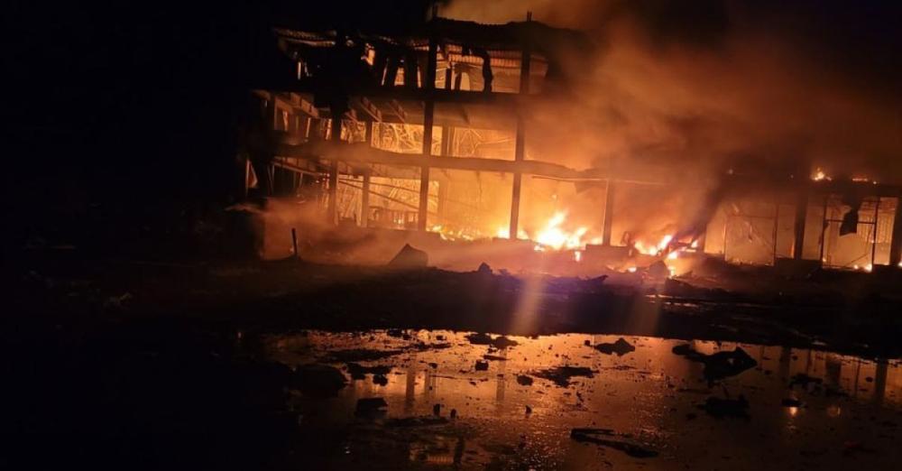 Ракетний удар на Одещині повністю знищив склад Червоного Хреста – призупинено надання гумдопомоги (фото)