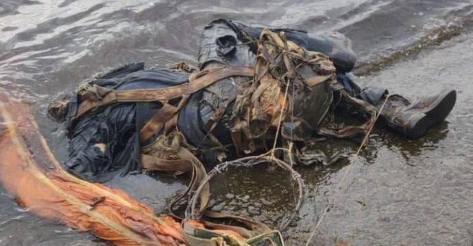 На березі Київського водосховища знайшли тіло збитого російського пілота