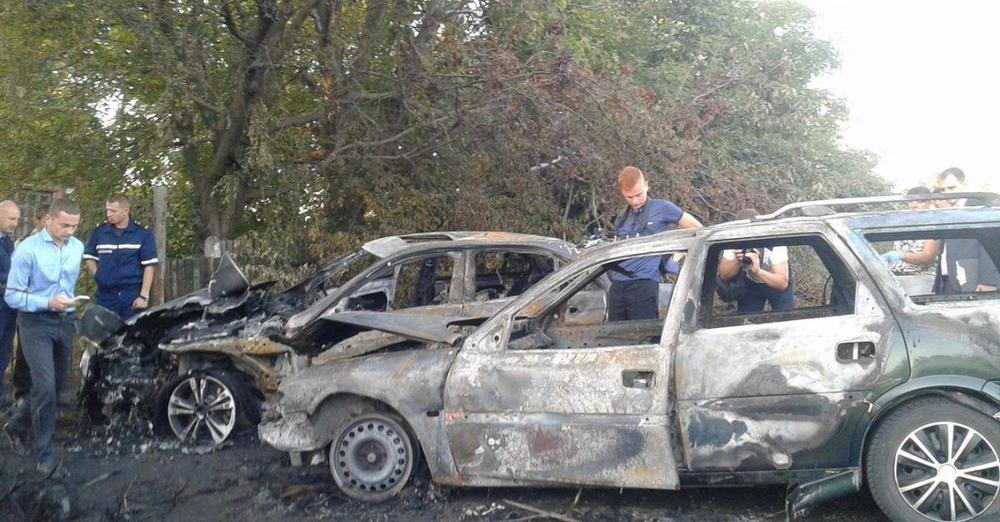 Росіяни розстріляли цивільний автомобіль на Херсонщині: серед загиблих — дитина