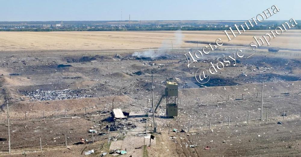 Повністю знищений: з’явилося фото складу боєприпасів на аеродромі Морозовськ у РФ