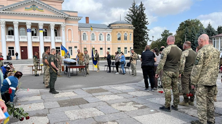 Комбат ТрО нібито застрелився після втечі бійців з позицій під Вугледаром: влада каже, що загинув