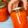 Купую перець кілограмами на цю аджику: відкриваю банку взимку – і хліба завжди мало