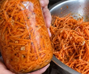 Морква по-корейськи на зиму: хрумка, пряна й ароматна закуска з часником