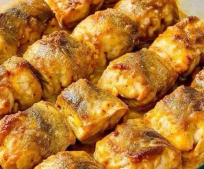 Хек по-королівськи в духовці: ніжна риба під овочами та сирною скоринкою